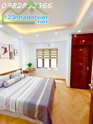 ⚜️ Bán Tòa VP Mặt phố Đại La, Hai Bà Trưng 70m2 8T MT 4.2m, Chỉ 35 Tỷ ⚜️ - 3