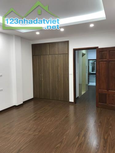 Bán nhà KĐTM Yên Hòa 100m2 – Mặt tiền 6m – 5 Tầng – Ô tô – Vỉa hè – Kinh doanh – 25 tỷ .