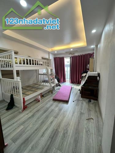 ⚜️ Bán nhà Mặt Phố Bích Câu, Đống Đa, 45m2 6T MT 3.7m, Chỉ 9.9 Tỷ ⚜️ - 4