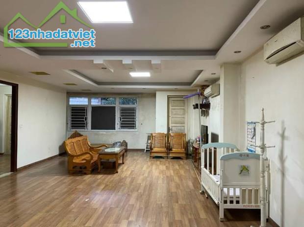 CẦN BÁN Tòa Nhà VP Mặt Phố Vương Thừa Vũ dt:110m2 x 6T; Mt:9m Giá Chào 48 tỷ - 3