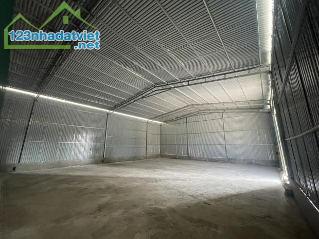 Cho thuê kho xưởng 220m2 Lai Xá Hoài Đức đường QL32