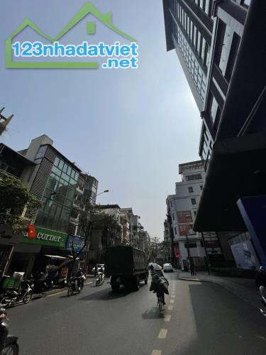 Bán nhà 2 mặt phố Thụy Khuê, Đồng Cổ, sát Sun Plaza, 58,2m2, MT 5.5m, vỉa hè rộng