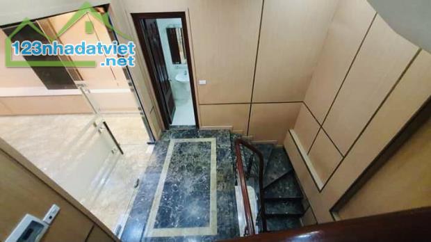 ⚜️ Bán Nhà Mặt Phố Trung Kính, Cầu Giấy, 65m2 6T MT 6m, Chỉ 31 Tỷ ⚜️ - 2