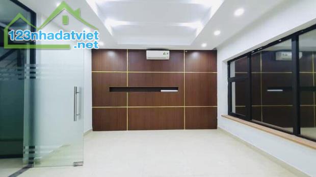 ⚜️ Bán Nhà Mặt Phố Trung Kính, Cầu Giấy, 65m2 6T MT 6m, Chỉ 31 Tỷ ⚜️ - 3