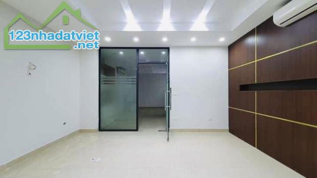 ⚜️ Bán Nhà Mặt Phố Trung Kính, Cầu Giấy, 65m2 6T MT 6m, Chỉ 31 Tỷ ⚜️ - 4