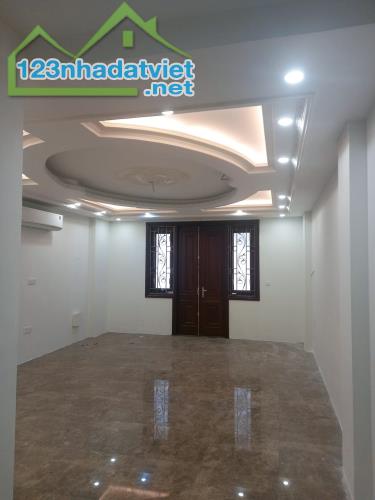 ⚜️ Bán Nhà Mặt Phố Hồ Tùng Mậu, Cầu Giấy, 65m2 7T MT 5m, Chỉ 35 Tỷ ⚜️ - 2
