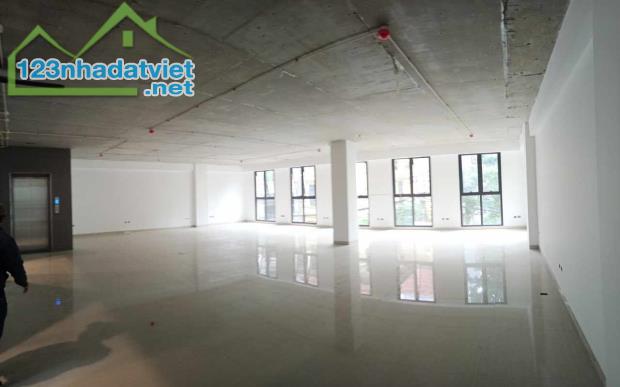 Bán tòa nhà BIUDING – Mặt phố Trích Sài – 9 Tầng – 220m2 – Mặt tiền 13m2 – 90 tỷ . - 2