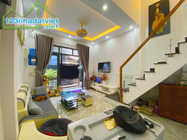 Q. Hải Châu, Gần Cầu Rồng - Sân Bay, DT 55m2, vào ở ngay, chỉ 2.8 tỷ (0935621182) - 1