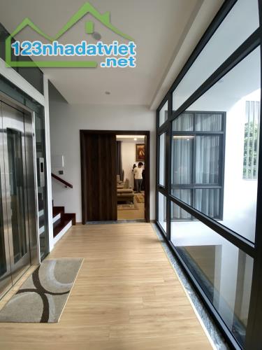 ⚜️ Nhà VIP Hoàng Cầu, Lô góc, Ngõ to như phố, 100m2 5T Thang máy, MT 18m, Chỉ 38 Tỷ ⚜️ - 3