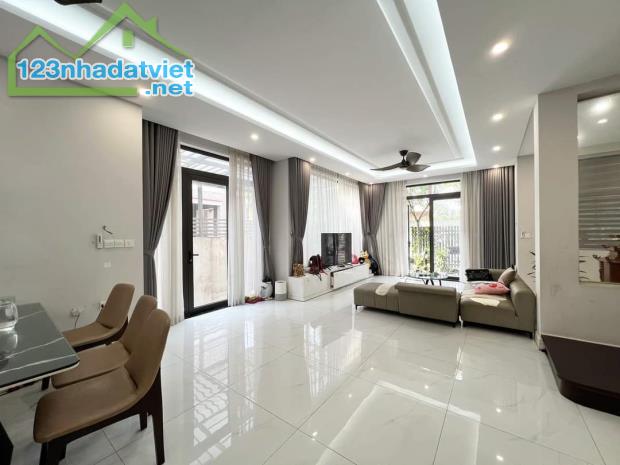 Bán gấp căn biệt thự Phú Lương giáp Văn Phú, 238 m2, 3,5 tầng, giá 20,5 tỷ - 2