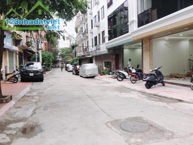 Bán toàn nhà mặt phố Lý Nam Đế hoàn kiếm kinh doanh VP DT 80 m2 giá 56,5 tỷ - 4