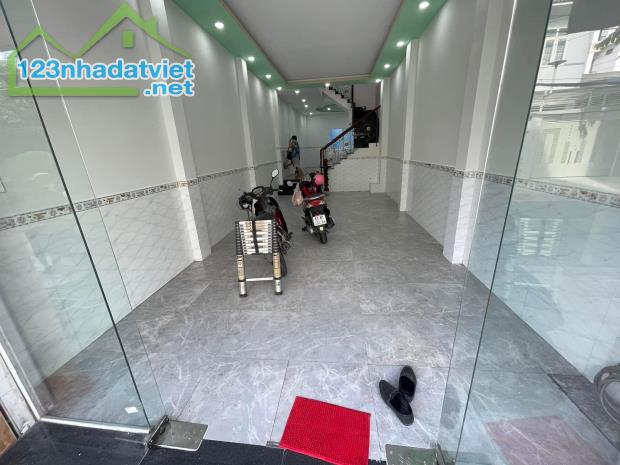 MẶT TIỀN ĐƯỜNG SỐ KHU CXNH – 80M2 5 TẦNG – GIÁ THƯƠNG LƯỢNG.