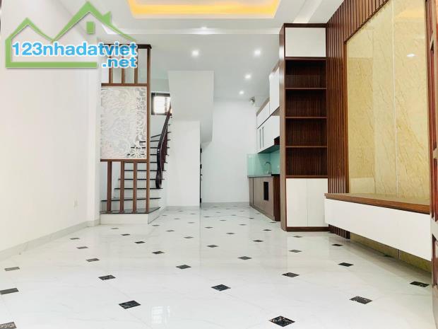 Bán nhà Trịnh Văn Bô, Xuân Phương, Nam Từ Liêm 32M 5 Tầng, nội thất đẹp 4.4 tỷ - 5