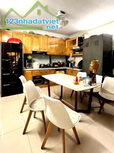 Bán nhà mặt phố LÒ ĐÚC, 55m2, 4 tầng, mặt tiền 4m, vỉa hè 6m, gần NGUYỄN CAO, Giá 19,2 tỷ - 1