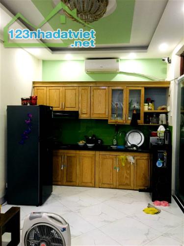 Nhà 5 tầng đẹp, MẶT NGÕ Ô TÔ TRÁNH, DỪNG ĐỖ NGÀY ĐÊM, KINH DOANH, ngõ 89 Bằng Liệt