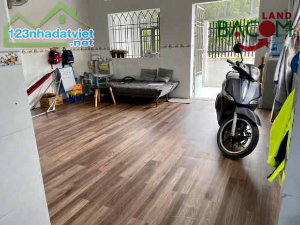 Bán nhà 82m2, SHR thổ cư 100%, đường ô tô, cách đường Nghuyễn Tri Phương 150m ( P.Bửu Hòa - 3
