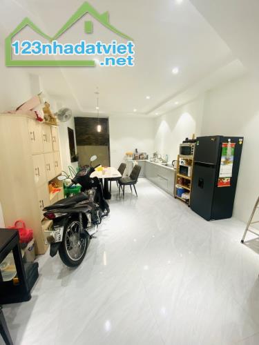 KHÓ CÓ CĂN 2, Nhà HXH Quang Trung, 68m2, 3 tầng, 4.9 tỷ TL 0964364745 - 2