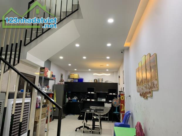 Nhà đẹp, 4 tầng, HXH, Nguyễn Ảnh Thủ, khu dân trí chỉ 7 tỷ nhỉnh