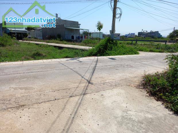 Cần bán hạ giá-Đất 2 MT Ngô Đức Tốn-Phong Nẫm-Phan Thiết-Nhiều DT: 970m2TC+2.780m2TC