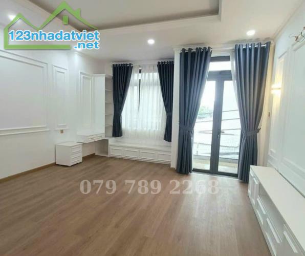 NHÀ MỚI ĐẸP 3 TẦNG (5 x 20M ) - HIỆP BÌNH CHÁNH- 4 PHÒNG NGỦ ( NHÀ NHƯ HÌNH )