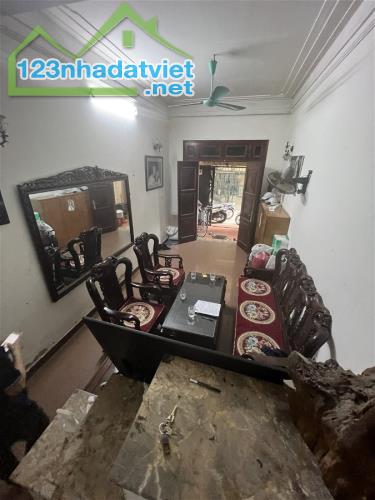 SIÊU PHẨM  52M x 4 TẦNG - Ô TÔ ĐỖ CỬA - NGÕ THÔNG - 2 THOÁNG - DÂN TRÍ VĂN MINH - 5