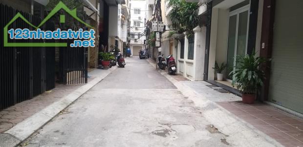 BÁN GẤP NHÀ ĐẸP PHỐ NGUYỄN THỊ ĐỊNH DT52m2 PHÂN LÔ, Ô TÔ MẶT TIỀN ĐẸP - 2