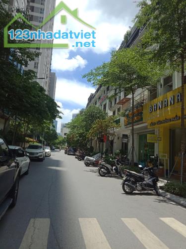 Cần bán gấp nhà Phố Mễ Trì Hạ kinh doanh, lô góc, ô tô, thang máy, ngõ thông 60m2x5Tx10 tỷ - 5