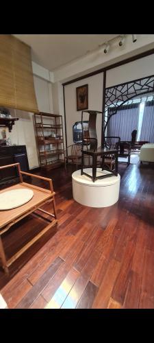 BÁN CỰC GẤP, NHÀ 3T Ở NGAY LÔ GÓC cách ủy ban, VÂN HÀ, ĐÔNG ANH, 200M, ĐƯỜNG 6M,chỉ hơn 1 - 3