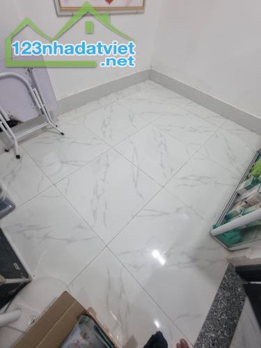 Gía hơn 2tỷ BL_Bán nhà 1 lầu gần đường chính Hà Huy Giáp Chợ Hãng, P.Quyết Thắng, Biên Hoà - 3