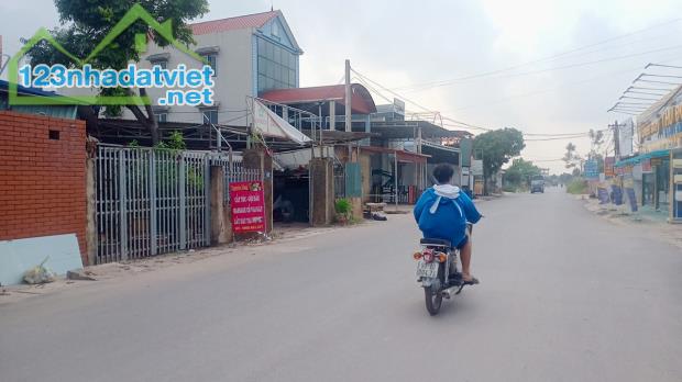 Bán nhà 3 tầng, lương Phúc, xã Việt Long, Sóc Sơn, Hà Nội. Dt 160m2,giá 13 triệu - 2