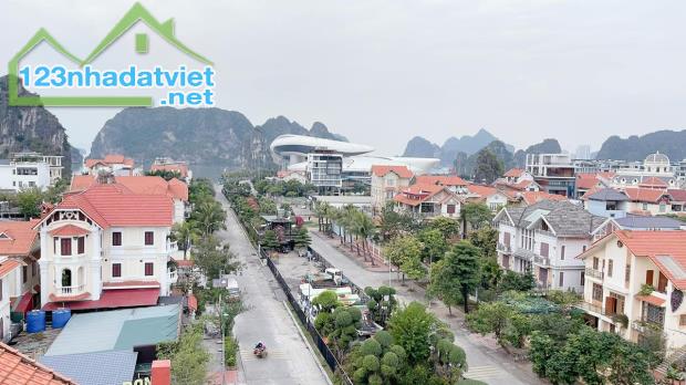 Mặt đường Hải Lộc, mặt tiền 8m, nhà tầng thang máy, view biển, trung tâm Hạ Long - 1