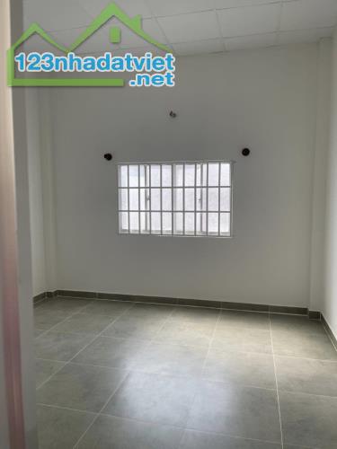 BÁN NHÀ QUẬN 7, HUỲNH TẤN PHÁT,  (80 M2) 4 TẦNG, HẺM RỘNG, GIÁ RẺ, CÒN BỚT