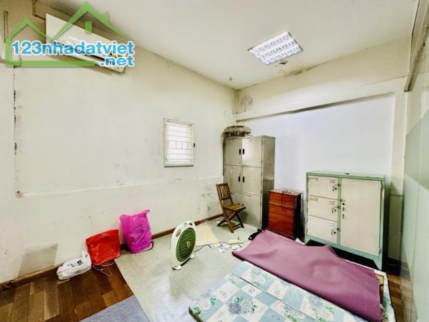 Mặt Tiền Đường Võ Văn Kiệt, Phường Nguyễn Thái Bình, Quận 1, 72m2, Ngang 4m. - 5