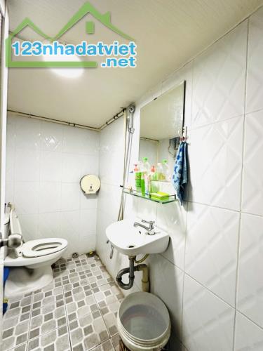 Mặt Tiền Đường Võ Văn Kiệt, Phường Nguyễn Thái Bình, Quận 1, 72m2, Ngang 4m. - 3