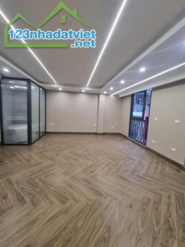 THANG MÁY !! Bán nhà phân lô Nguyên Hồng 55mx8T thông sàn mới tinh KD VP ở sướng 10 ty - 2