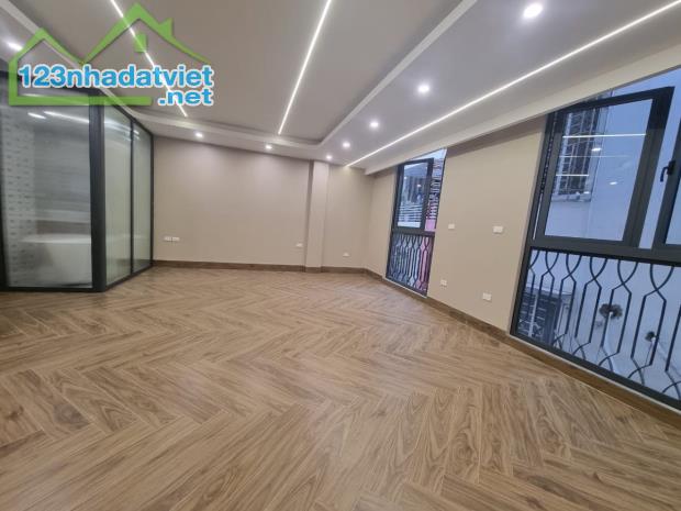 THANG MÁY !! Bán nhà phân lô Nguyên Hồng 55mx8T thông sàn mới tinh KD VP ở sướng 10 ty - 5