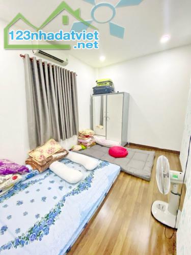 BÁN NHÀ   QUÂN 7, (DT 61 M2), 3 TẦNG, 4 PHÒNG NGỦ, GIÁ CỰC RẺ - 2