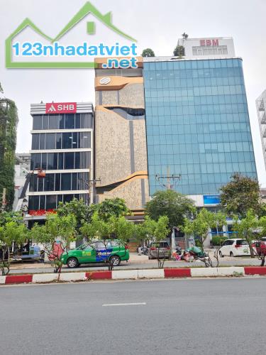 Bán Building 2 Mặt Tiền Ung Văn Khiêm, 10x22m, Hầm 7 Tầng, Ngay Metro