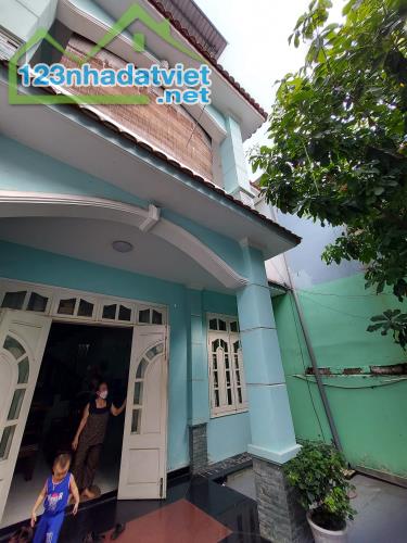 BÁN NHÀ CHÍNH CHỦ 102M2 HUỲNH TẤN PHÁT QUẬN 7 – NHỈNH 8 TỶ THƯƠNG LƯỢNG.