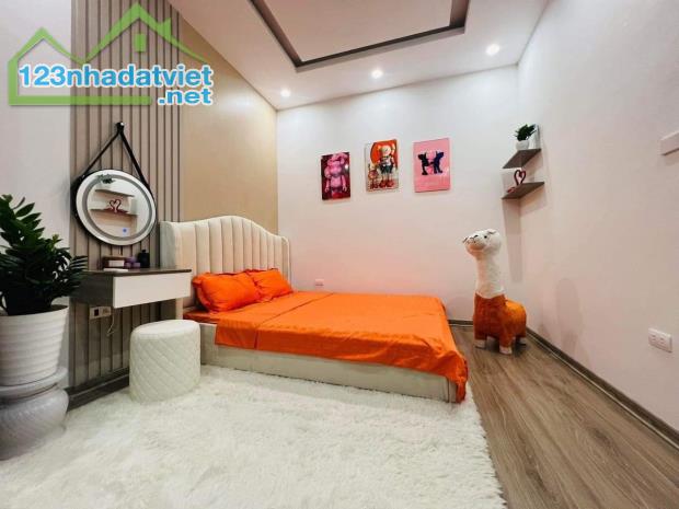 Bán Nhà 5 Tầng Mới Đẹp, Nội Thất Đẳng Cấp - Ngõ Nông Rộng Sạch Sẽ 🏡 👉1 căn duy nhất Khu - 1
