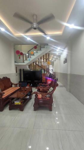 NHÀ QUẬN 7,TRẦN XUÂN SOẠN  (88 M2) 2 TẦNG, HẺM XE HƠI,GIÁ RẺ,  CÒN BỚT - 4