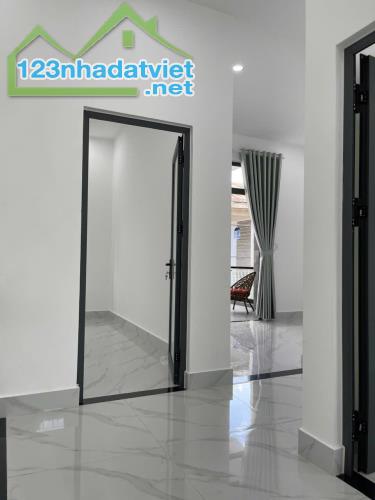 Nhà 2 Tầng Xuân Diệu - Phước Vĩnh Chỉ Sau 1 Nhà Mặt Tiền - Khu Vực Cao Ráo An Ninh Tốt - 4