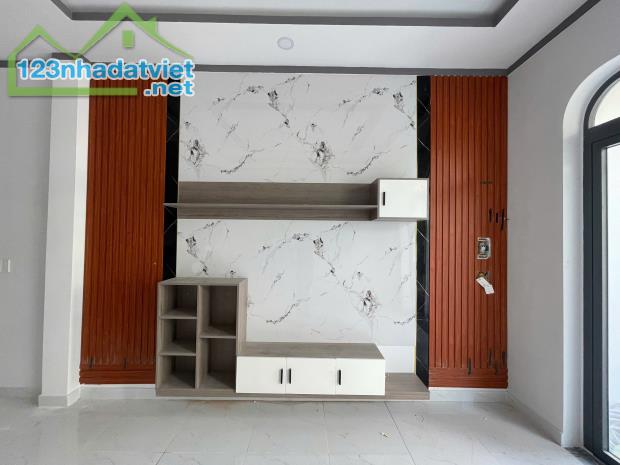 CẦN BÁN CĂN NHÀ KHU DÂN CƯ GẦN PHƯỜNG BỬU LONG. 950 TRIỆU SANG SỔ - 3