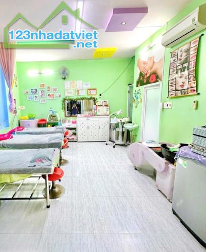 Nhà Hẻm Xe Tải, 3 tầng đúc, Nhất Chi Mai, Tân Bình, 5.7 x 9, 52m2, nhỉnh 10 tỷ TL