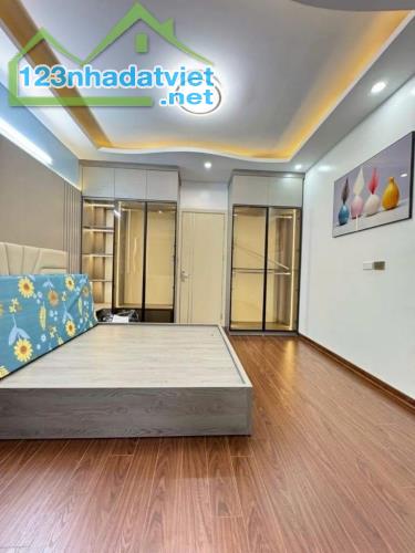 BÁN NHÀ PHÚ DIỄN 5 TẦNG FULL NỘI THẤT, DT 35M, VIEW HỒ GIÁ NHỈNH 5 TỶ ( có thương lượng - 1