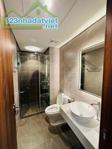 Cho thuê căn hộ tầng cao Bình Minh Garden A 75m2 2PN giá 9,5tr. - 2