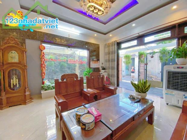 Bán biệt thự quận Thanh Khê, TP. Đà Nẵng - 1