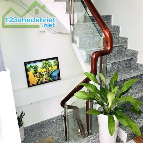 BÁN NHÀ 3 TẦNG MỚI ĐẸP ĐƯỜNG SỐ 7, THẠNH MỸ LỢI, QUẬN 2 – NGANG 7M - GIÁ 3.5 TỶ - 1