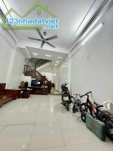 Bán nhà DV KĐT Đô Nghĩa 50Mx4T, vỉa hè rộng, đường xe tải tránh,kinh doanh tốt, nhỉnh 10tỷ - 1