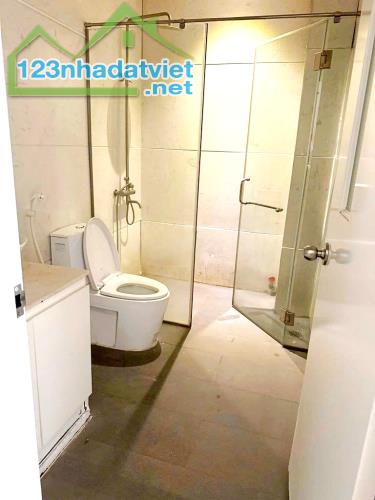 Cho thuê nhà mặt tiền 129 Bàn Cờ, Phường 3, Quận 3. Trệt, 3 lầu(4x16) DT 250m2 chỉ 45tr - 4